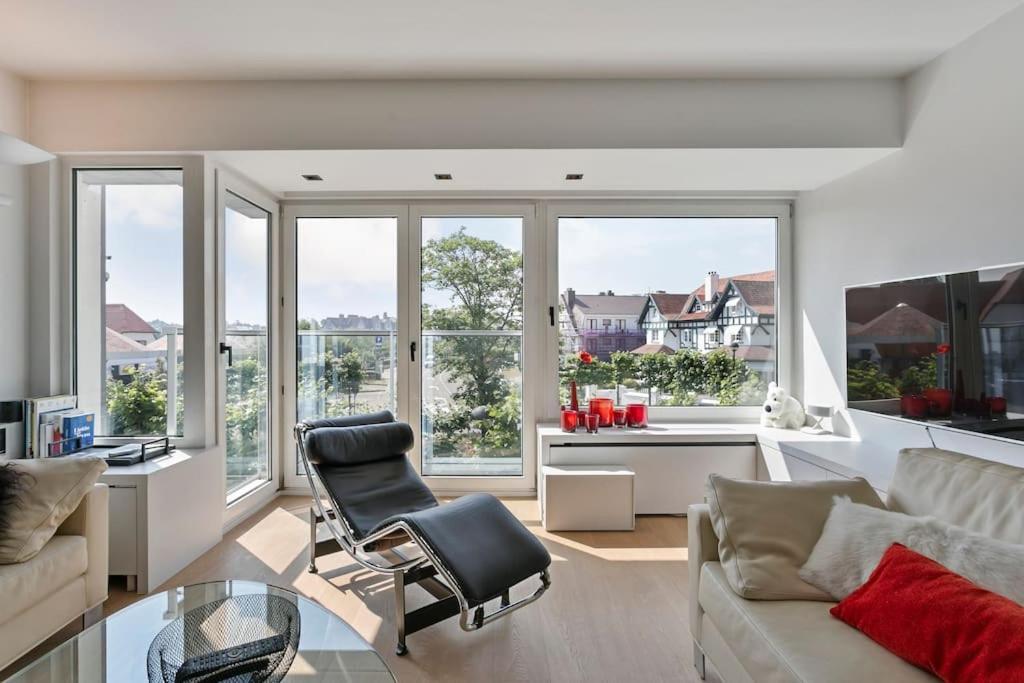 Location! Unique Luxurious 2-bedroom In - 't Zoute * Knokke-Heist